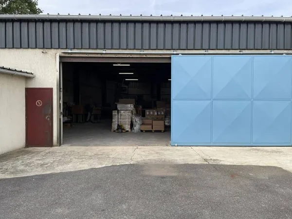 Local d'activité 325 m²