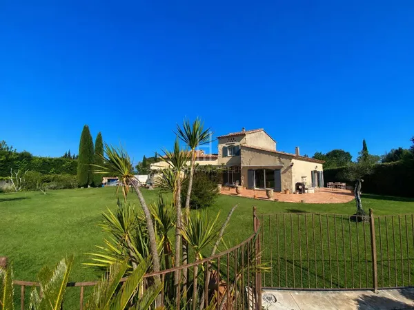 Bastide contemporaine Alpilles Sud