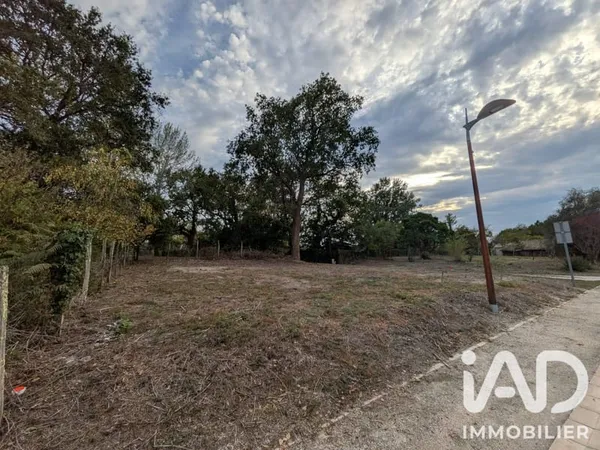 Terrain 364 m²