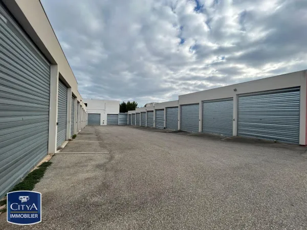 Stockage Location Fos-sur-Mer   240€