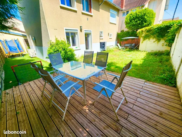Maison familiale quai de seine