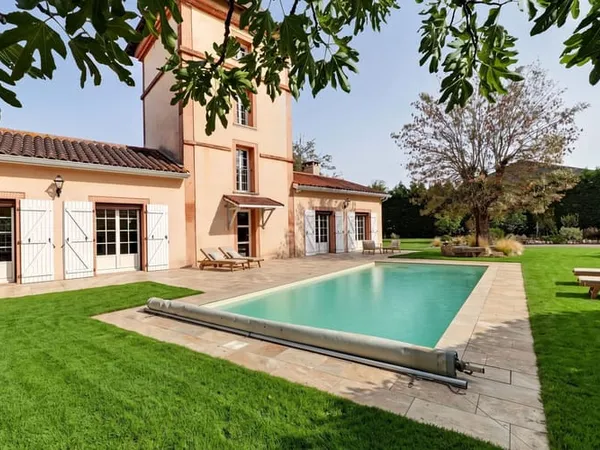 Maison 6 pièces 207 m²