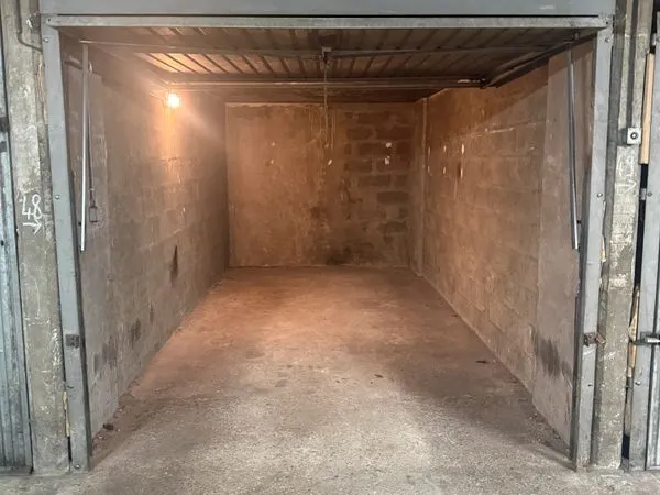 Lot de 2 box fermés - Rue Marcadet 75018