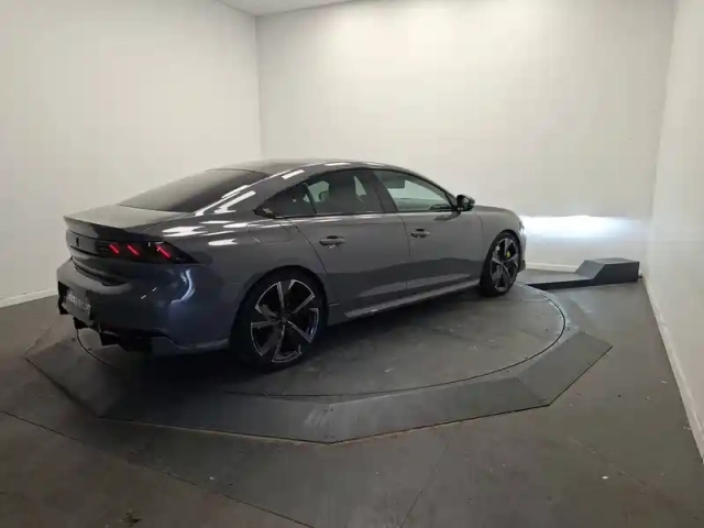 Peugeot 508 hybrid4 360 e-eat8 peugeot sport engineered — photo 4