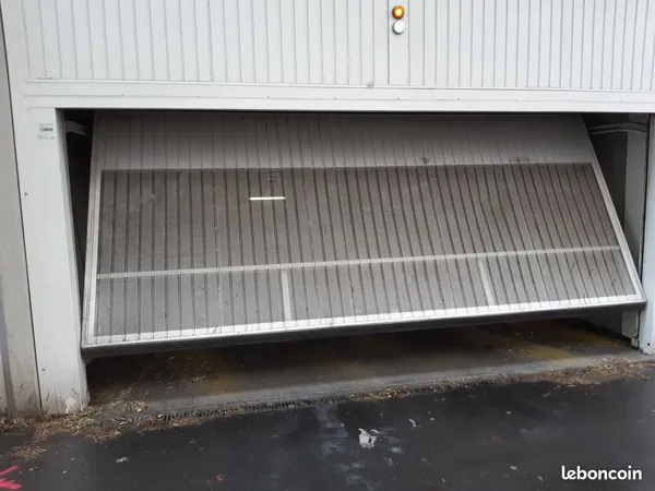 Parking Moto Charpennes