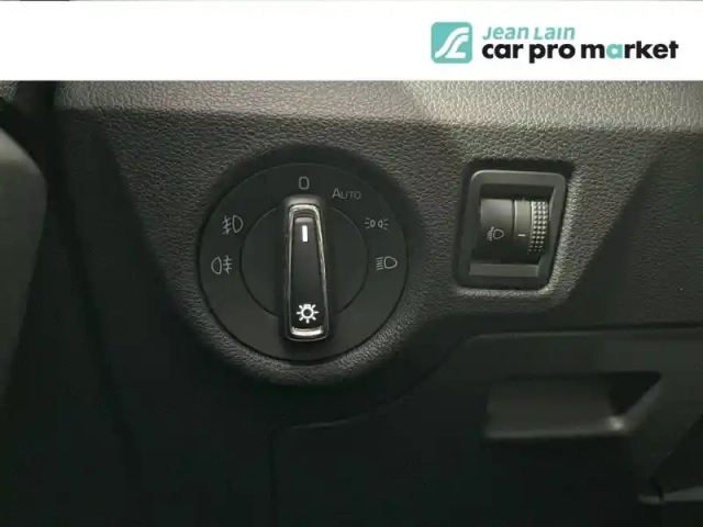 Skoda Scala 1.0 tsi evo 110 ch bvm6 — photo 19