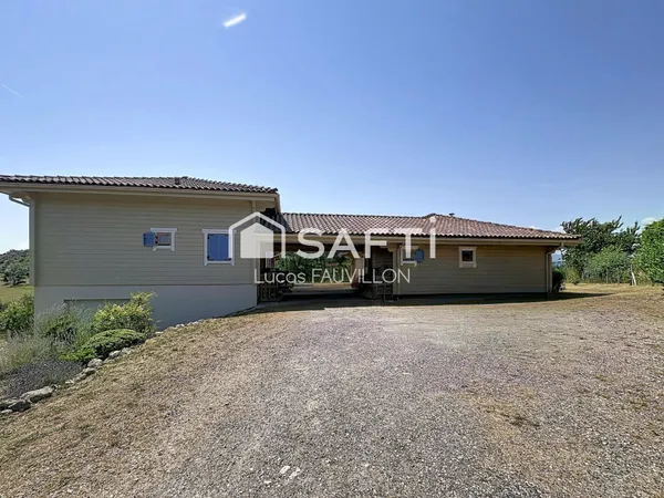 Maison 200m2 + gîte 66m2 sur un terrain de 2500m2