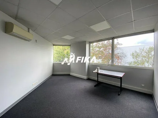Bureau 160 m²