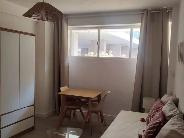 Studio 1 pièce 16 m²