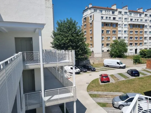 Bureau 1 pièce 235 m²