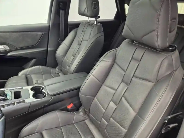 Ds Ds 7 ds7 crossback hybride 300 e-tense eat8 4x4 — photo 24