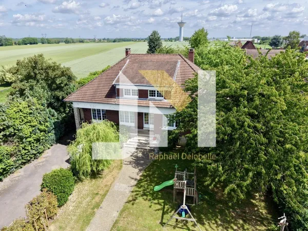 Maison 11 pièces 355 m²