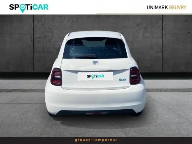 Fiat 500 e 95ch action — photo 7