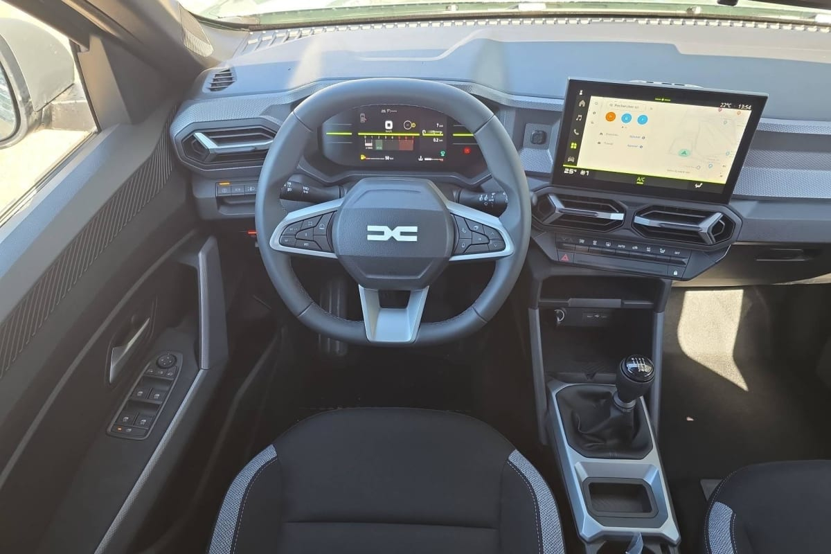 Dacia Duster — photo 13