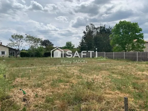 Terrain à bâtir 881 m²