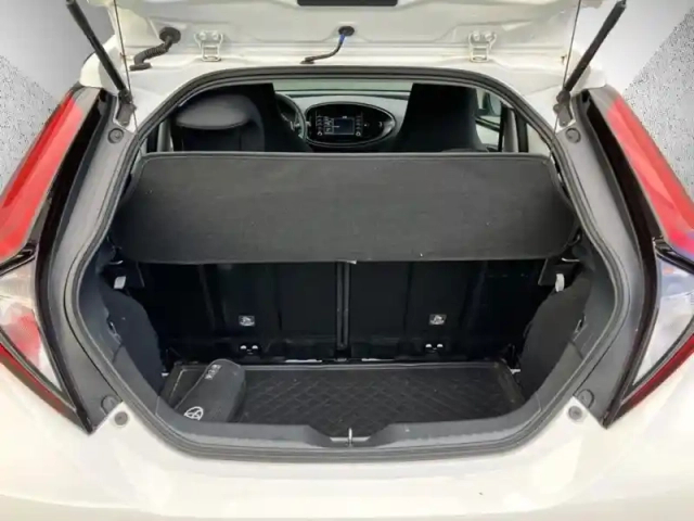 Toyota Aygo 1.0 vvt-i 72 dynamic / pack zen — photo 20