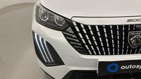 Peugeot 2008 1.2 Hybrid 145ch Allure e-DCS6 — photo 17