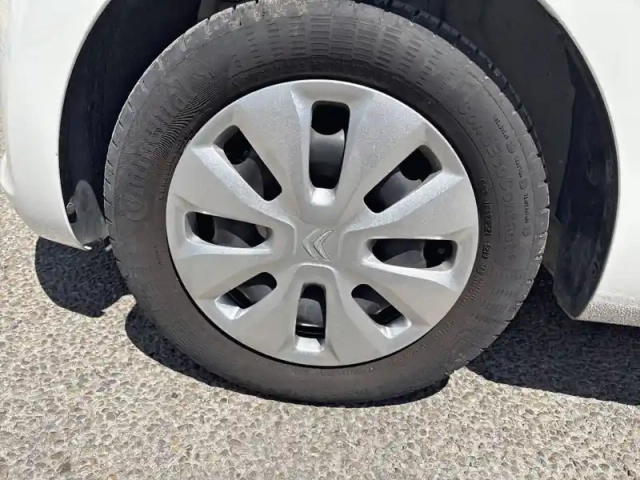 Citroën C1 vti 72 s&amp;s — photo 11