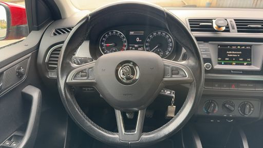 Skoda Fabia 1.4 TDI 75 - Clim – 2016 – 153912 km – Diesel – Boîte Manuelle — photo 25