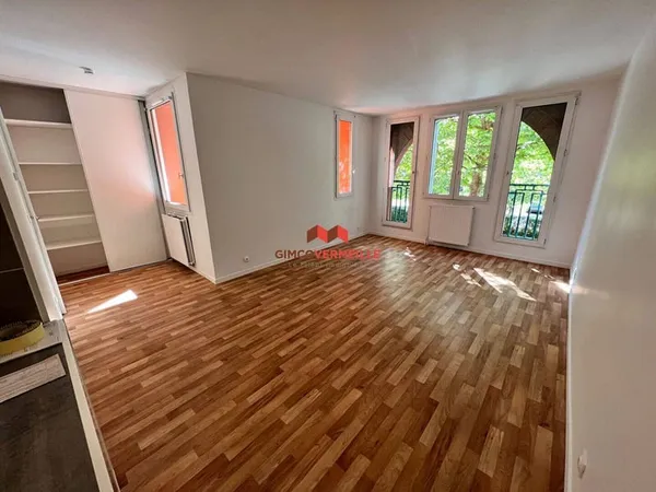 Studio 1 pièce 35 m²