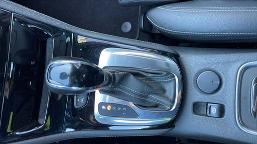Opel Astra 1.4 Turbo 150 BVA - Elite – 2018 – 123610 km – Essence – Boîte Automatique — photo 19