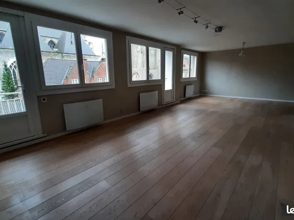 Appartement T5 de 137m² en centre-ville