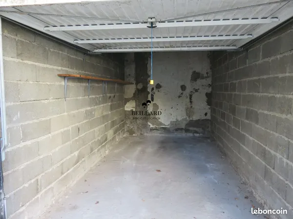 Parking/box 1 m² Pau