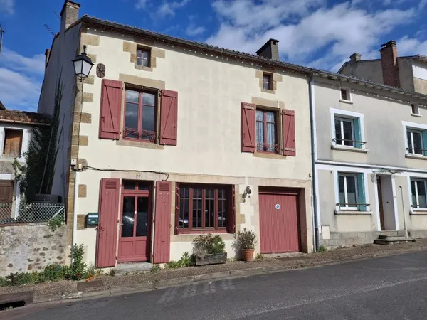 Jolie maison de village avec possibilité d'agrandissement, proche des commodités