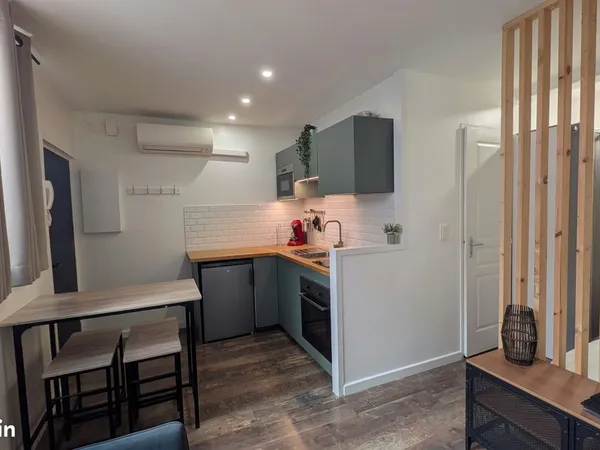 Studio climatisé avec parking - Libre de toute occupation
