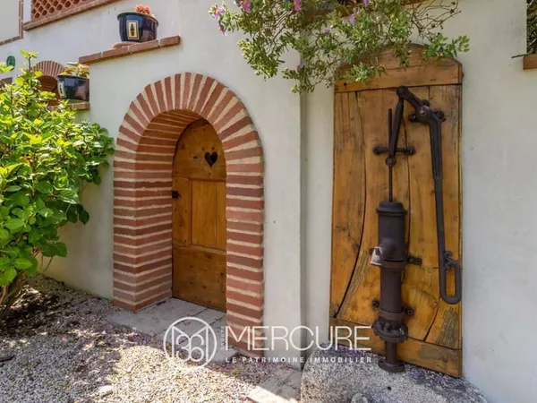 Maison 8 pièces 280 m²