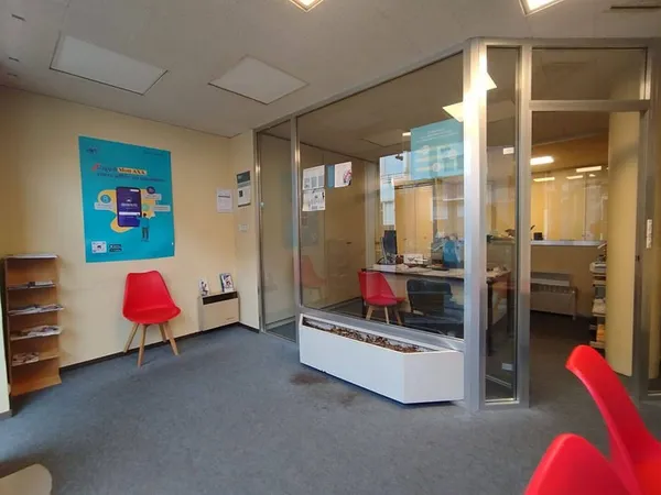Local professionnel 78 m²