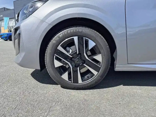 Peugeot 208 hybrid 110 ch e-dcs6 — photo 13