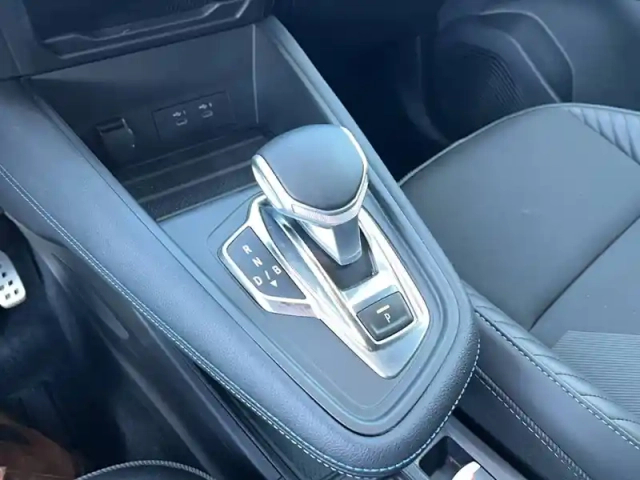 Renault Captur e-tech full hybrid 145 ch — photo 10