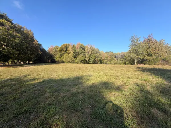Terrain à bâtir dans un environnement calme