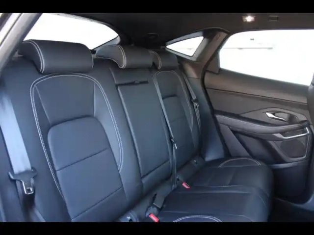 Jaguar E-Pace p200 flexfuel mhev 200ch r-dynamic s — photo 4