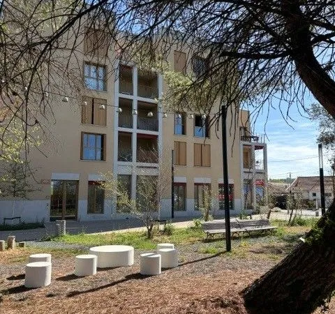 Appt. T5 en duplex avec grande terrasse