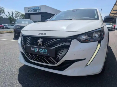 Peugeot 208 electrique 50 kwh 136ch