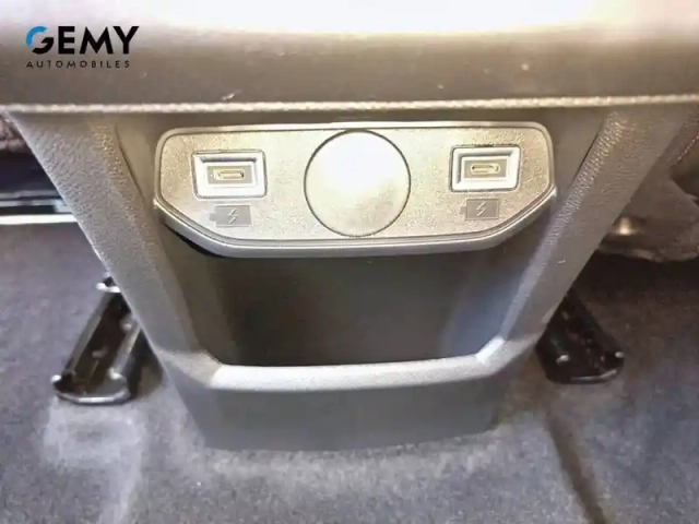 Peugeot 3008 hybrid 145 e-dcs6 — photo 75