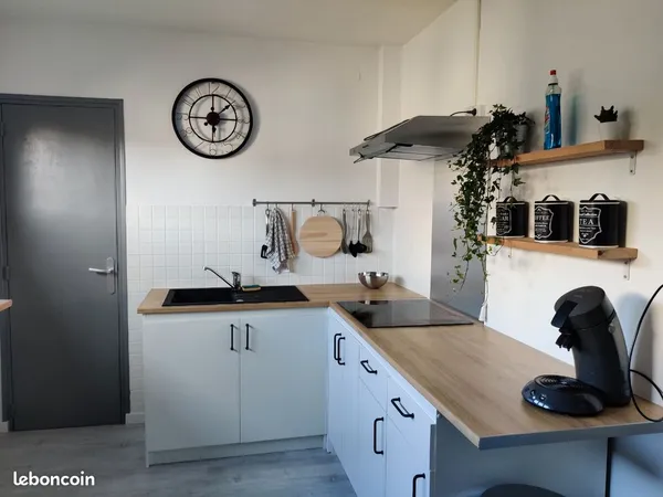 T3 meublé à louer 750 toute charge comprise (chauffage, eau, électricité , internet)