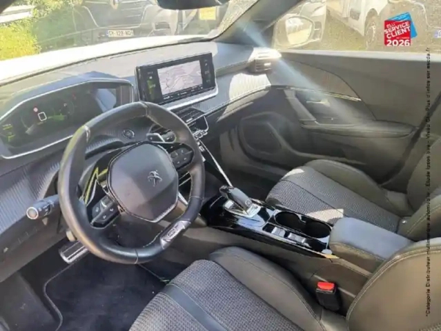 Peugeot 2008 1.2 puretech 130ch s/s gt line eat8 7cv camera gps — photo 15