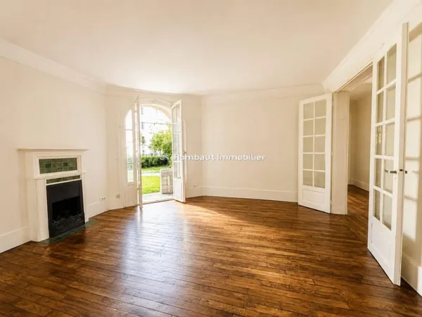 Appartement de caractère avec jardin
