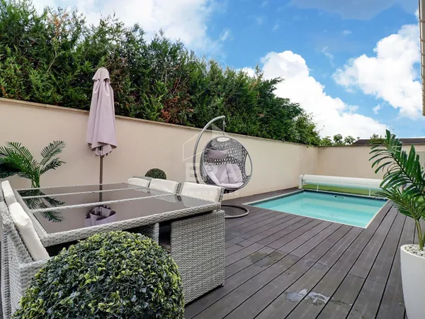Maison 7 pièces 153 m²