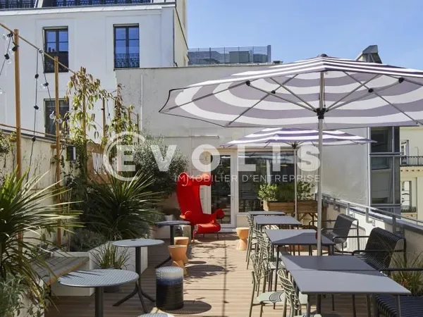 Bureau 105 m²