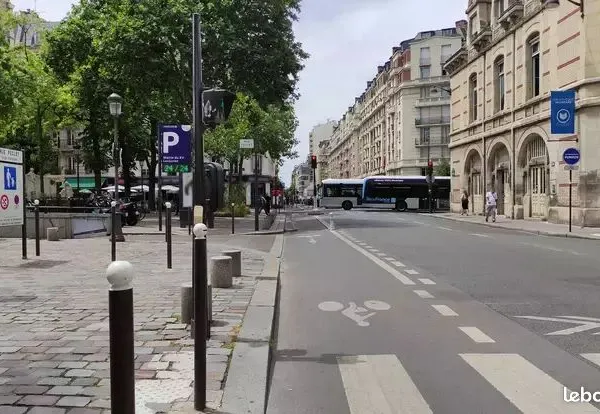PLACE DE PARKING SECURISEE SAEMES- MAIRIE DU XVème