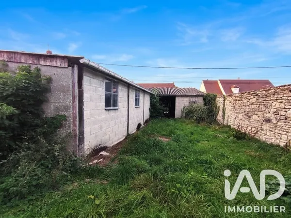 Terrain 351 m²