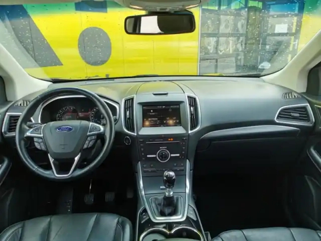 Ford Edge titanium 4x4 2.0 tdci 180 ch b — photo 9