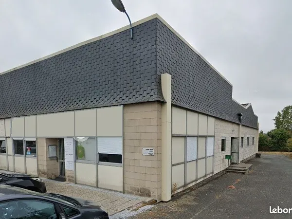 A LOUER - Bureaux 160 m²