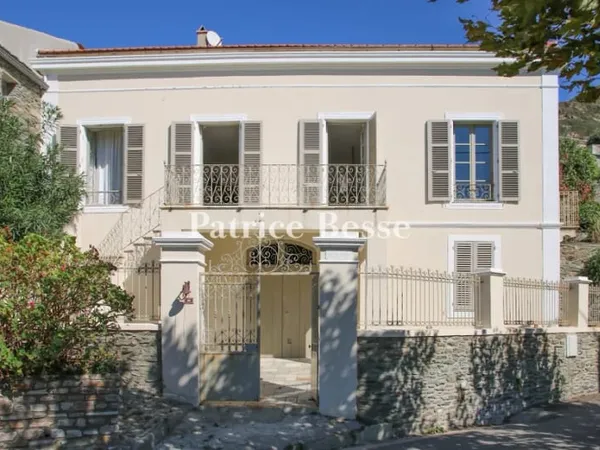 Maison 20 pièces 435 m²