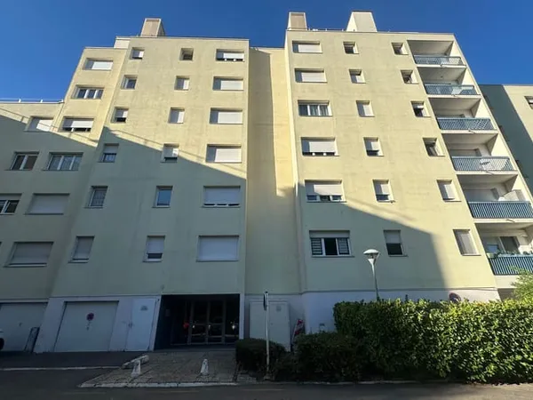 Appartement 2 pièces 87 m²