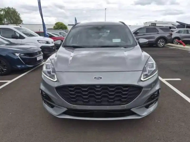 Ford Kuga 2.0 ecoblue 120 ch st-line bva — photo 2